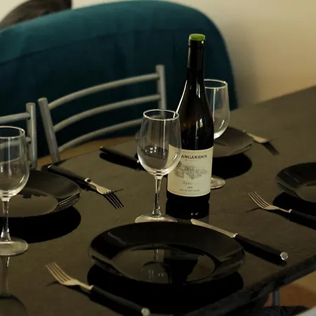 Lemon Marie بافوس