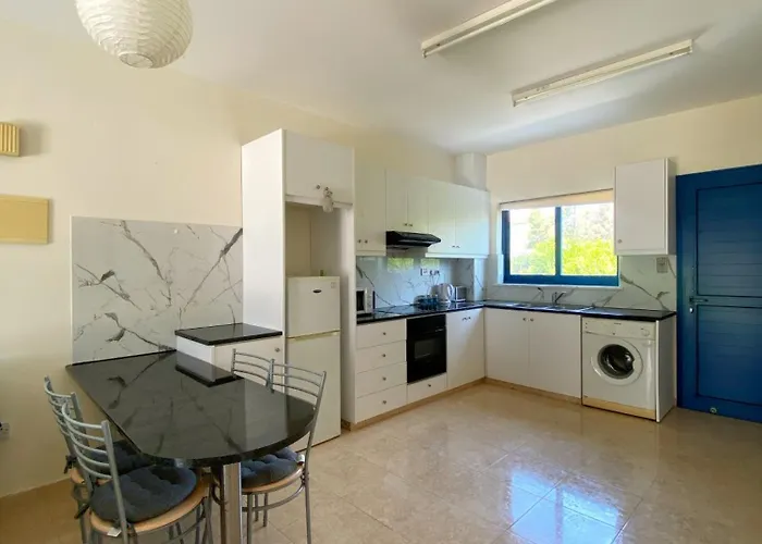 Lemon Marie * Paphos