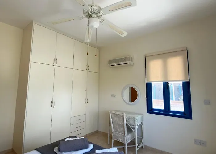 Lemon Marie * Paphos